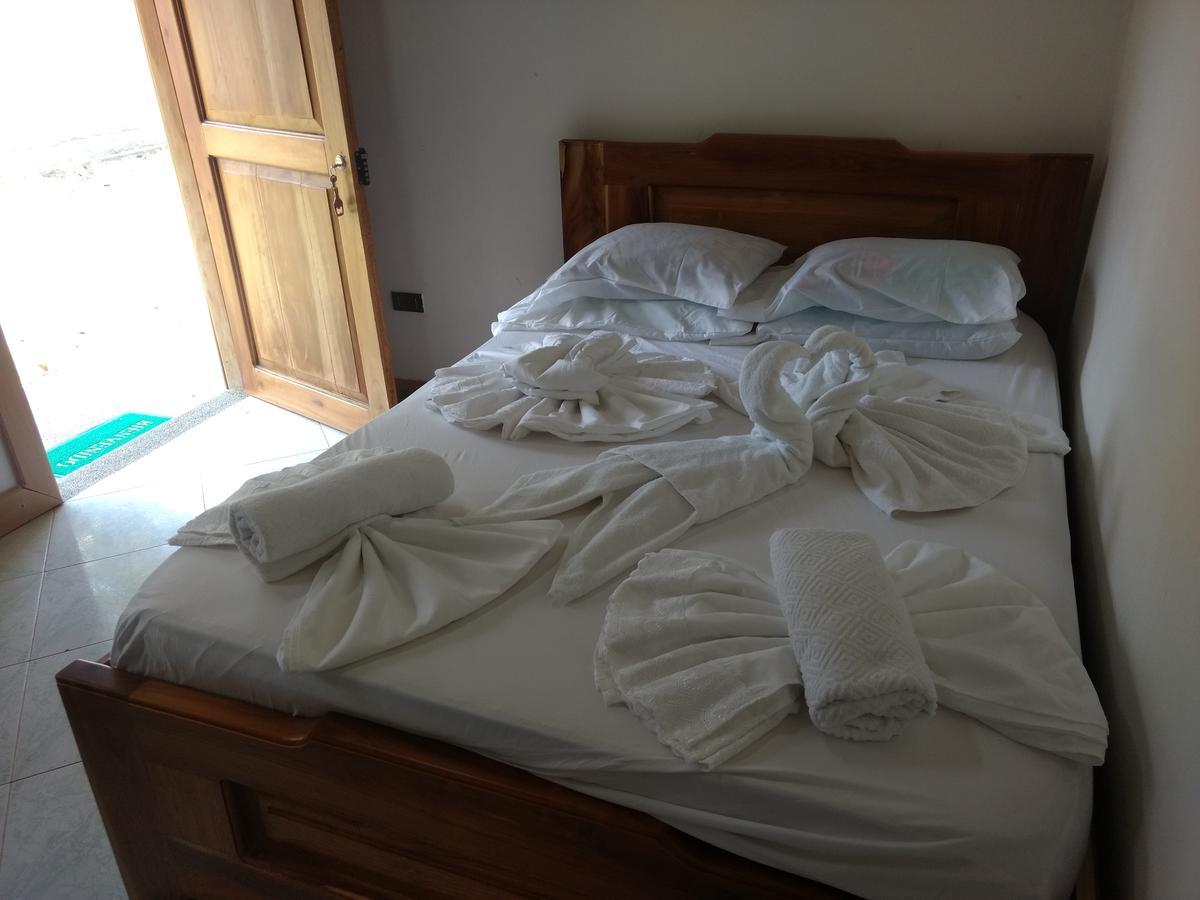 Cabana Kosta Azul Capurgana Hotel Buitenkant foto